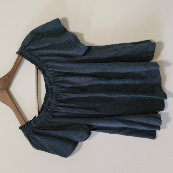 Aritzia Wilfred Off the Shoulder 'Sartre' Top, Made with 100% Linen Size Small - Picture 3 of 8